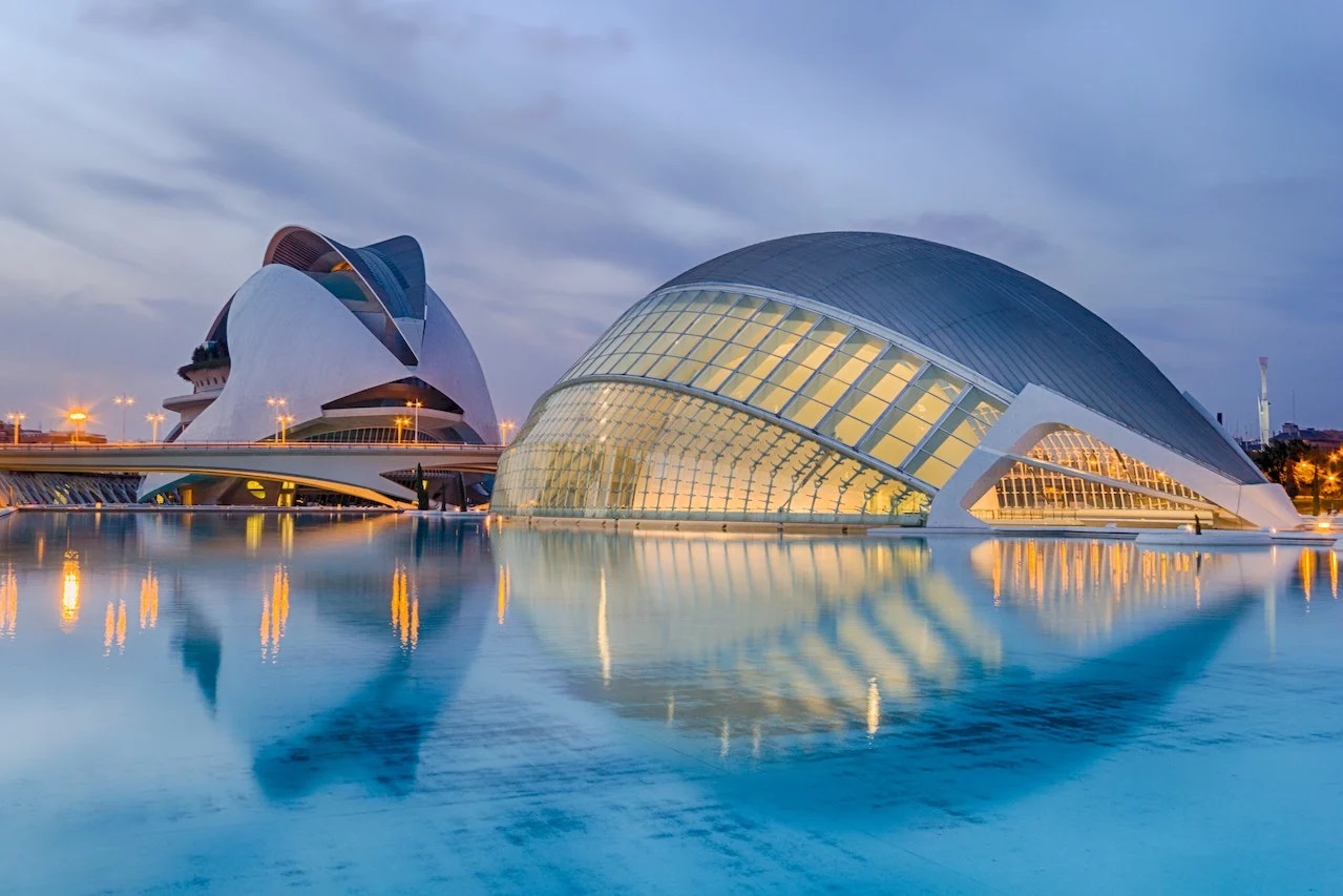 valencia-spanielsko-mesto-umenia-a-vedy-ciudad-de-las-artes-y-las-ciencias-1.jpg